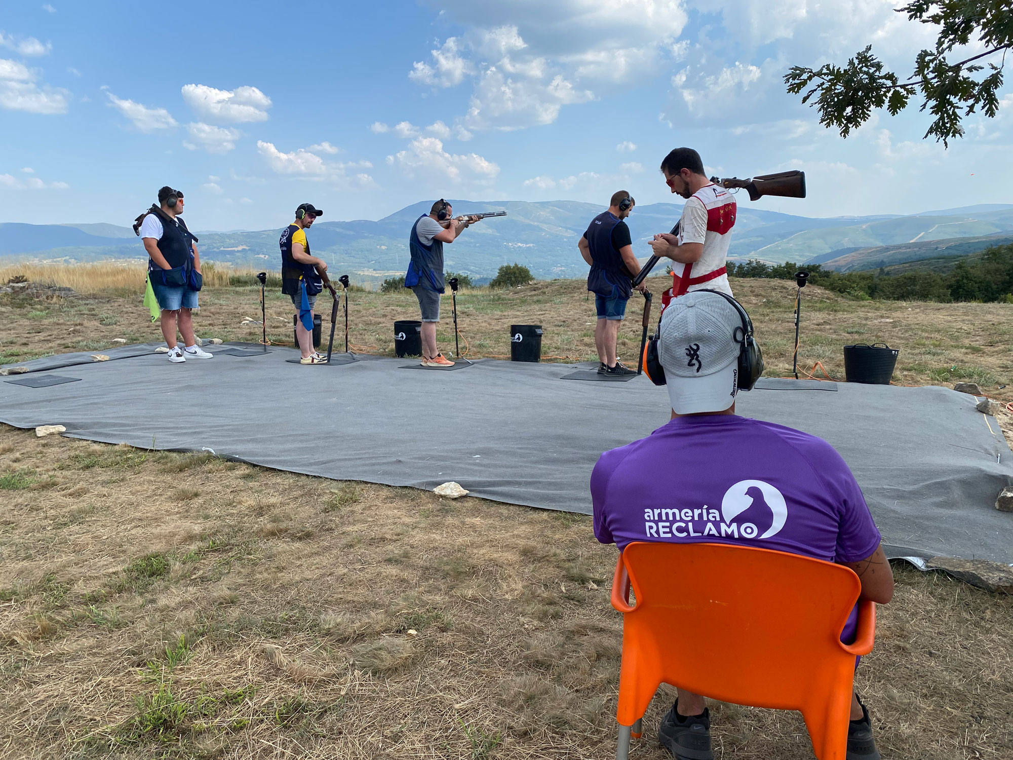 competicion de tiro al plato en armería reclamo, ourense